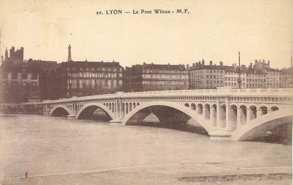LYON — O Ponte Wilson — M.F. - Frente