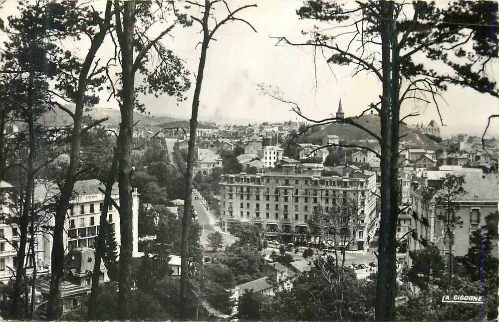 Ansicht von La Cigogne — Panoramablick von den Kiefern — A CIGOGNE - Vorderseite