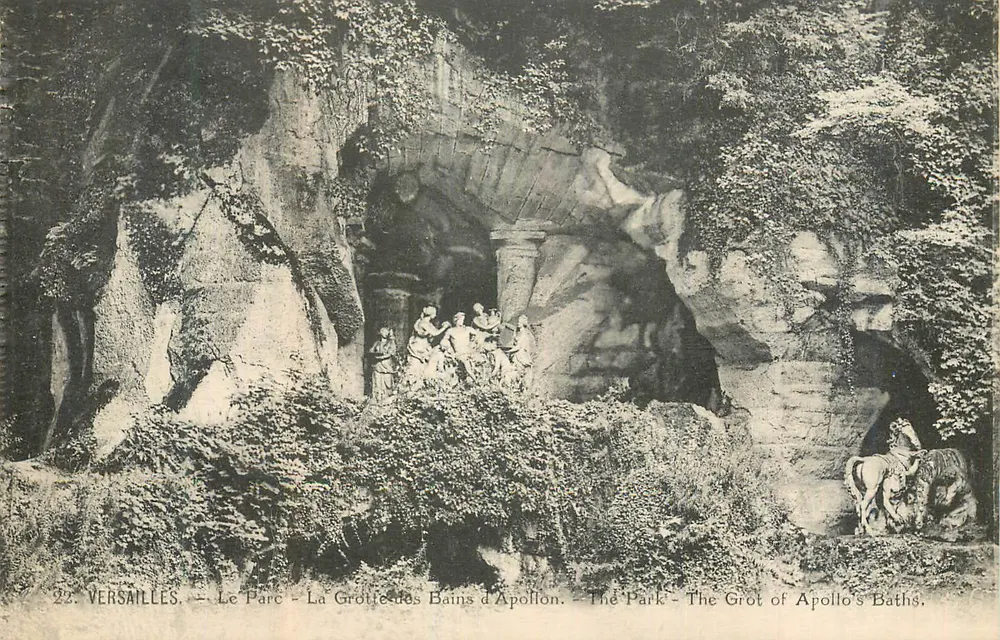 Versailles — Der Park — Die Grotte der Bäder Apollos - Vorderseite