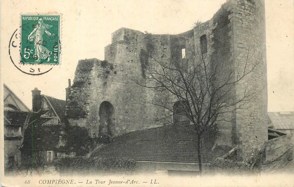 Compiègne — Torre Jeanne-d'Arc — LL. - Frente