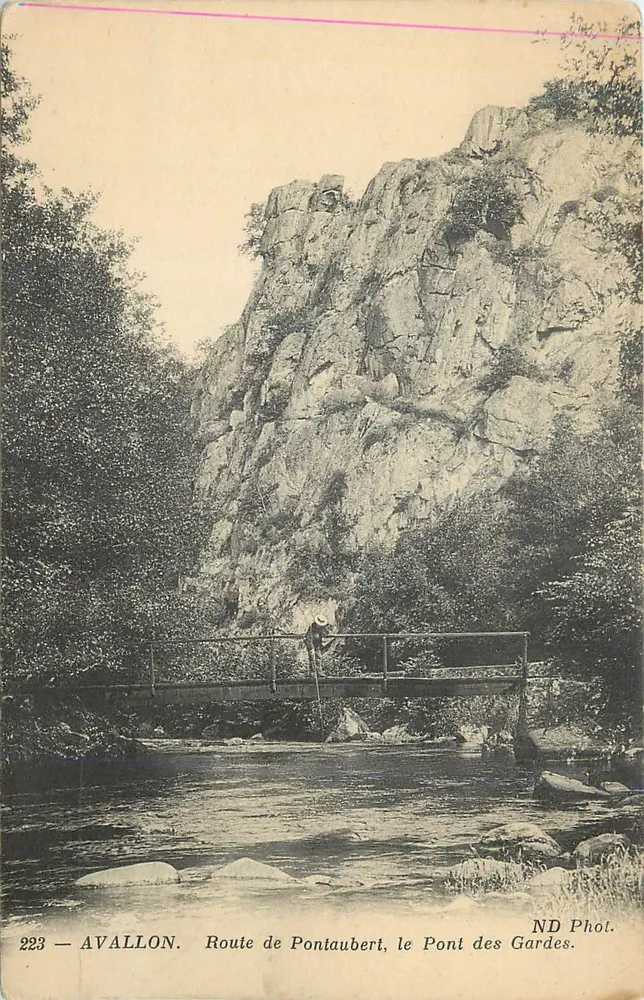 Avallon — Route de Pontaubert, der Pont des Gardes — ND Phot. - Vorderseite