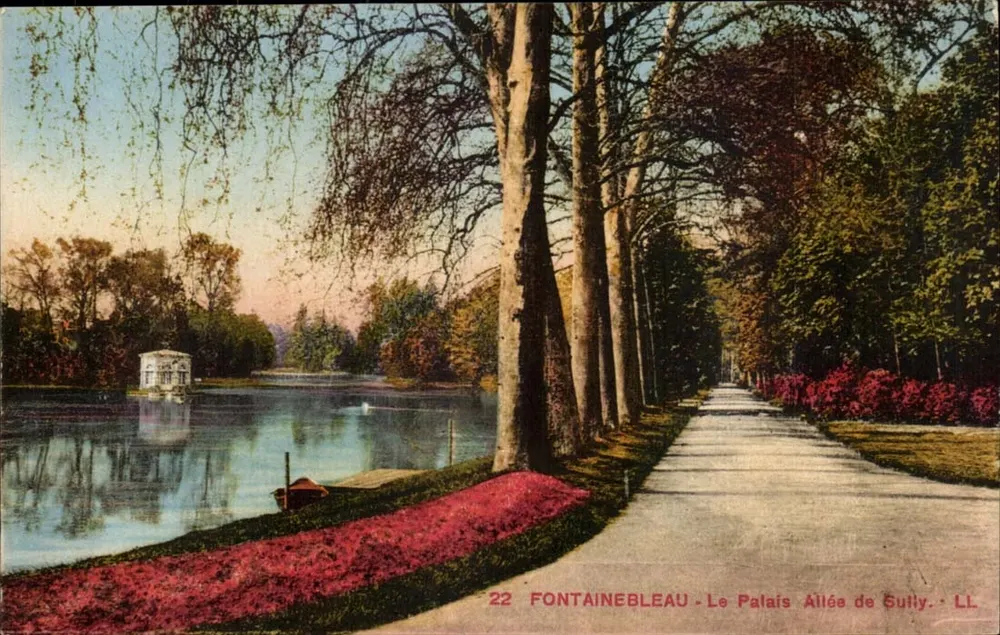 Fontainebleau — Das Schloss, Avenue de Gully — LL, Nr. 22 - Vorderseite