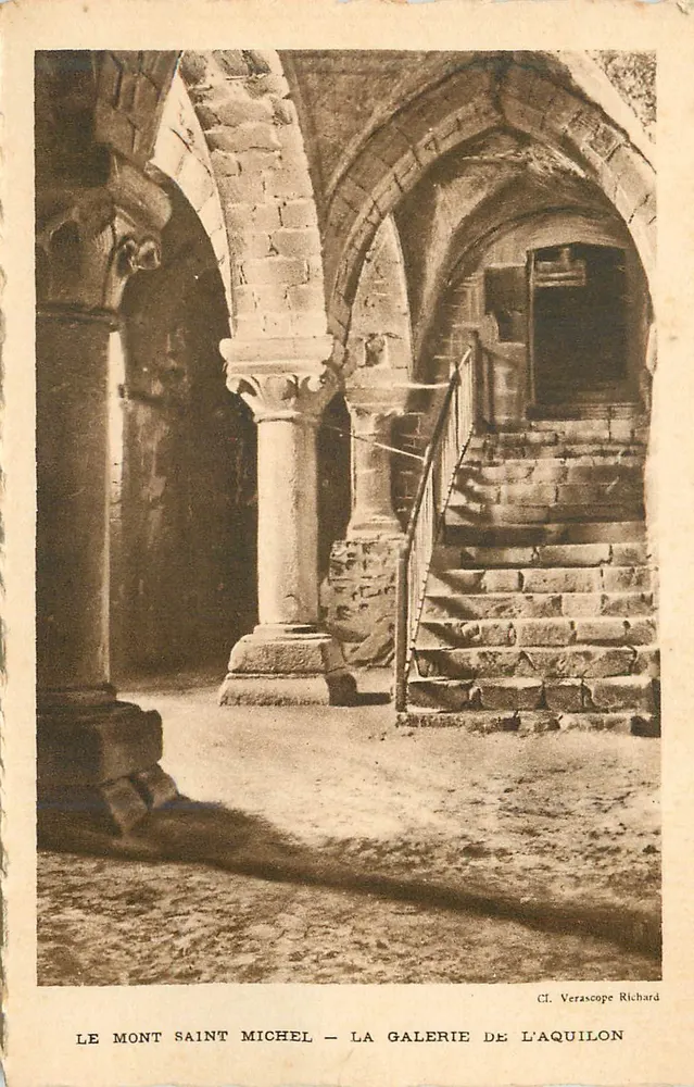 Mont Saint Michel — Die Galerie des Aquilon — CL. Verascope Richard - Vorderseite