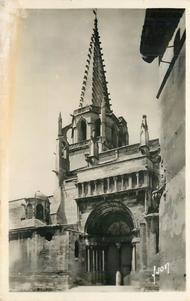 Kathedrale Notre-Dame de Lyon — Ansicht der Fassade und des Turms — Verlag Lyon, Seriennummer nicht lesbar - Vorderseite