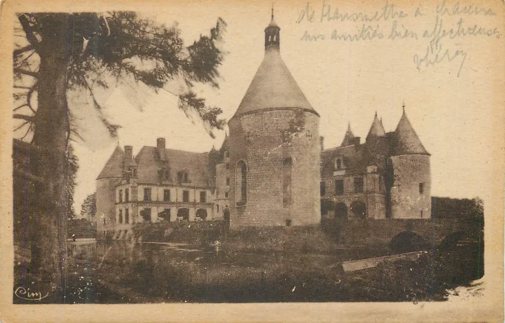 Schloss Château-Gaillard — Ansicht des Schlosses mit runder Turm — Verlag Cim - Vorderseite