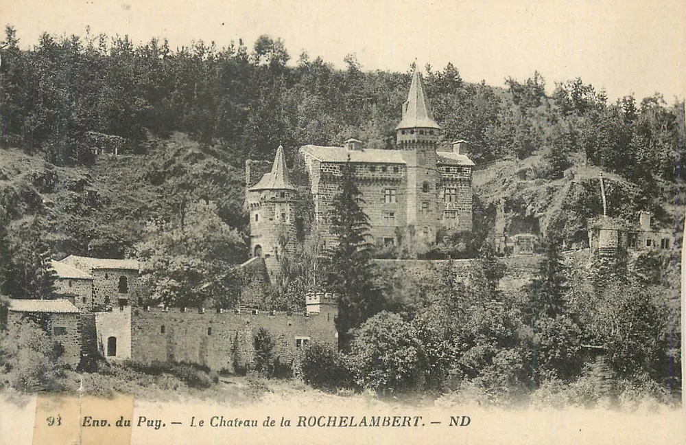 Ambiente do Puy — O Castelo de La Rochelambert — ND - Frente