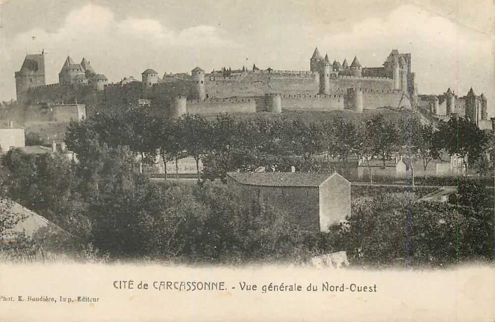 Cité de Carcassonne — Allgemeine Ansicht vom Nordwesten — Fot. E. Roudière, Verlag - Vorderseite