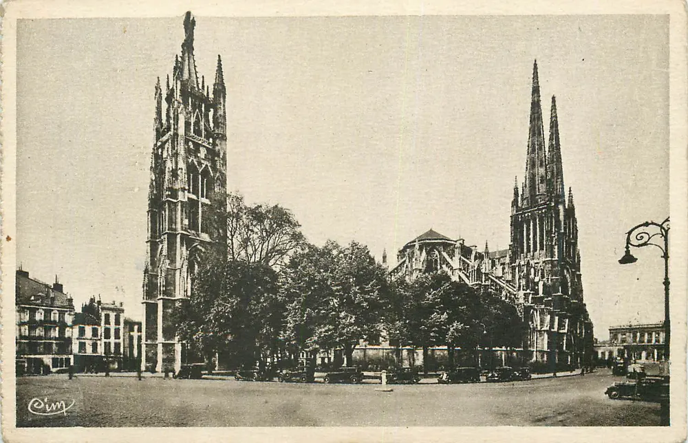 Kathedrale Notre-Dame de Reims — Ansicht der Place — Cimp - Vorderseite