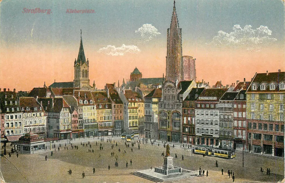 Estrasburgo - Kleberplatz — vista panorâmica com igreja e trem - Frente