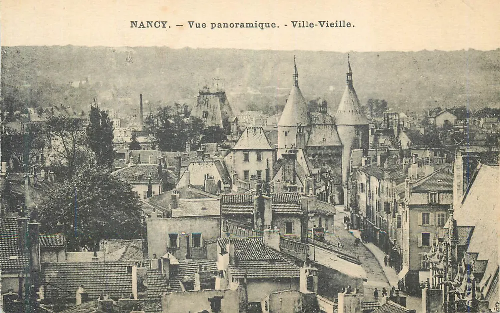 NANCY — Panoramablick. — Altstadt. - Vorderseite