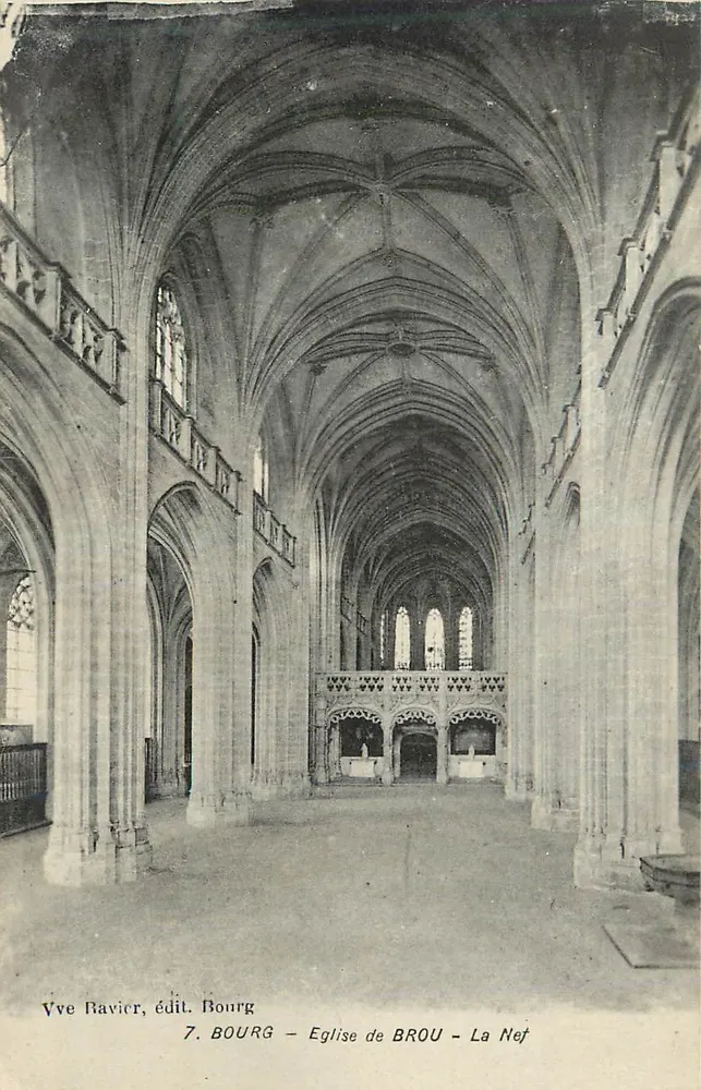 Igreja de Brou - A Nave — Vve Ravicer, edição Bourg - Frente