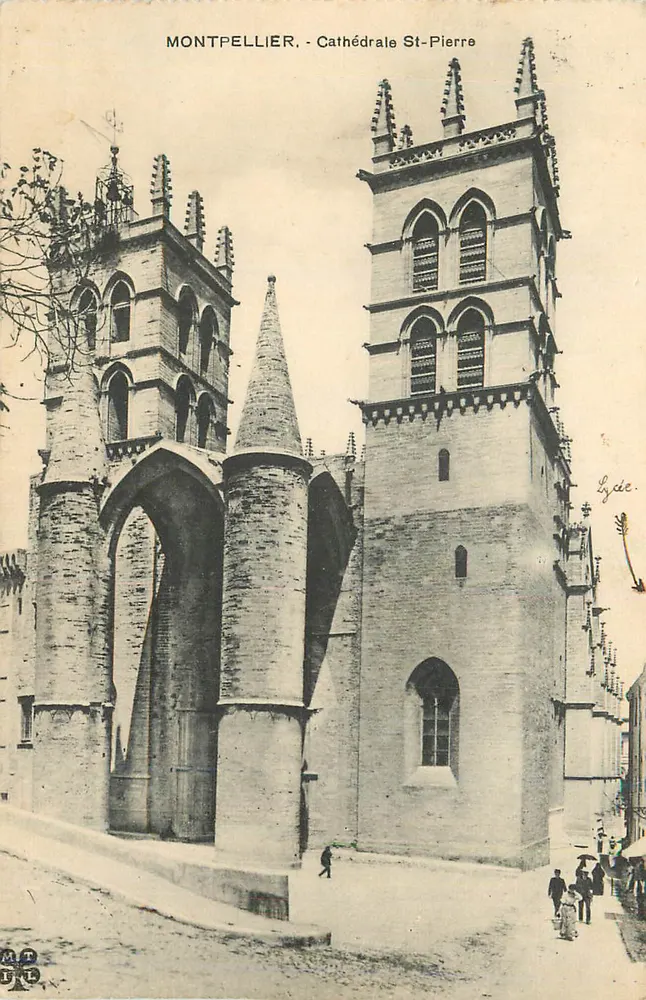 Montpellier - Catedral de São Pedro — vista das torres e da fachada — editor Lycée - Frente