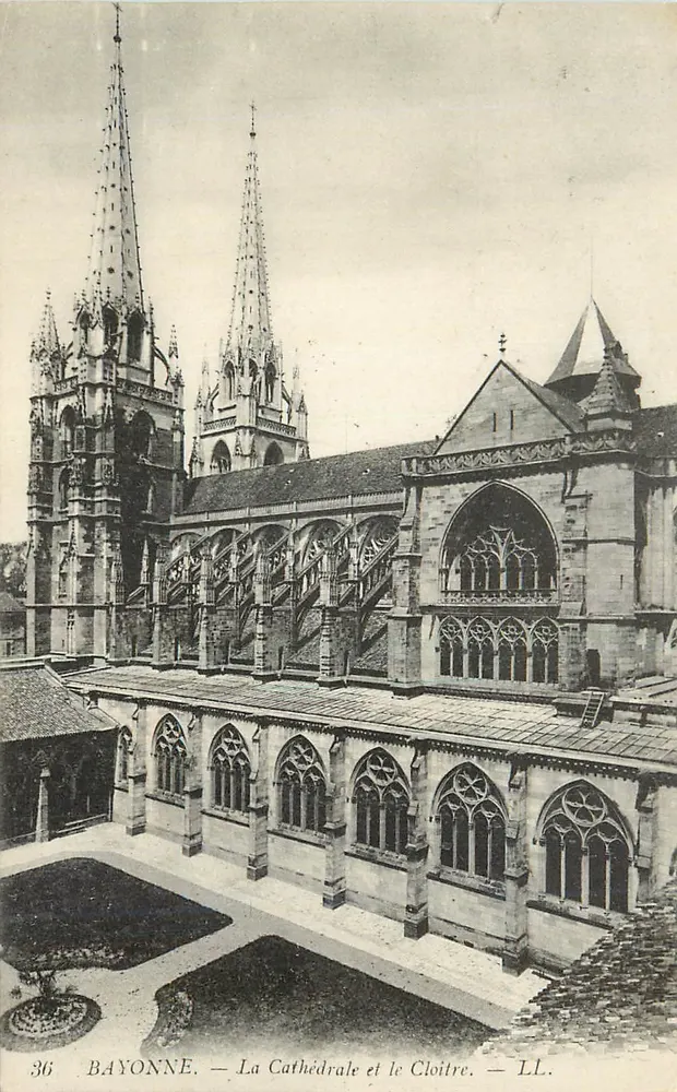 Bayonne — A Catedral e o Claustro — LL. — n° 36 - Frente