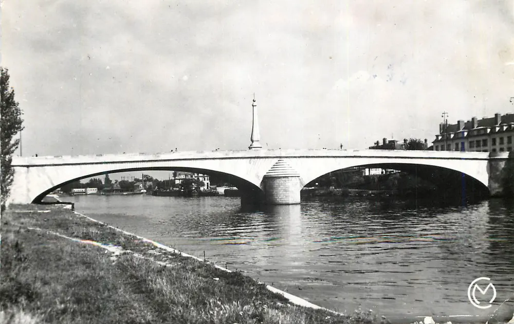 Ponte da Concorde — Paris — editor M. (logo circular) - Frente