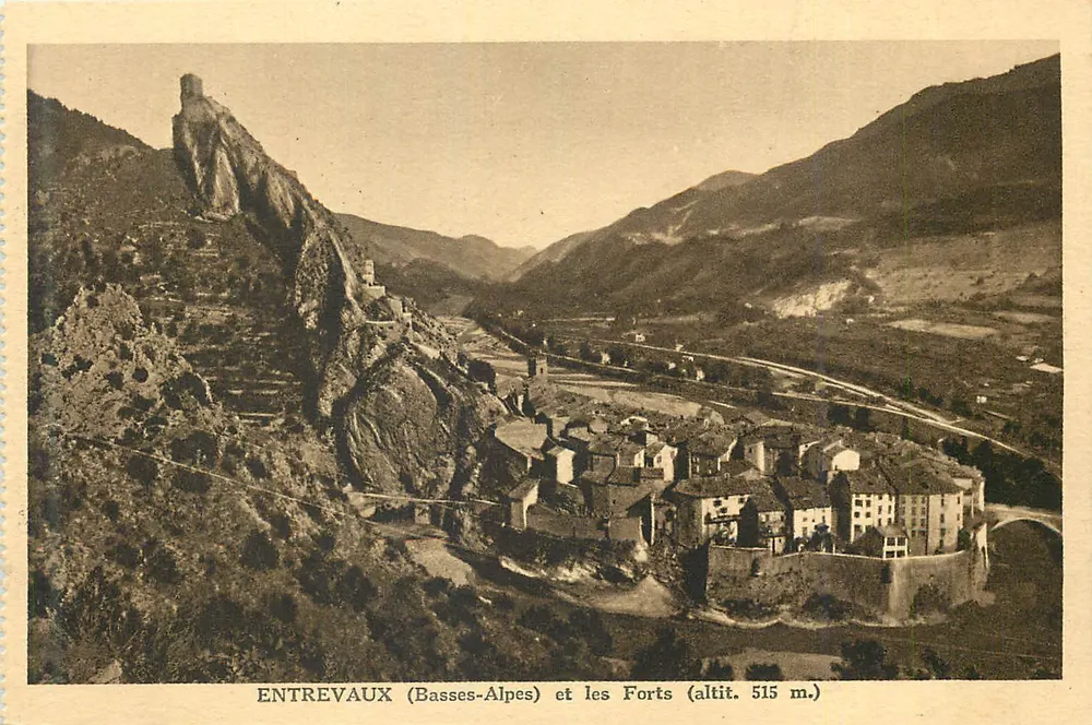 Entrevaux (Basses-Alpes) und die Forts (Höhe 515 m.) - Vorderseite