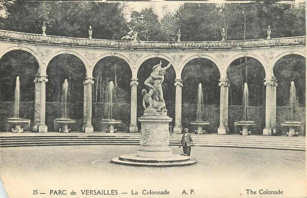 Parque de Versailles — A Coluna — A.P. - Frente
