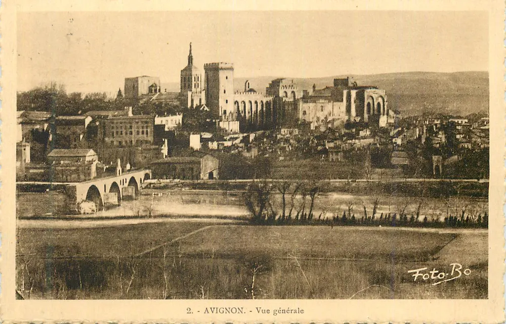Avignon — Vista geral — Foto Bo - Frente