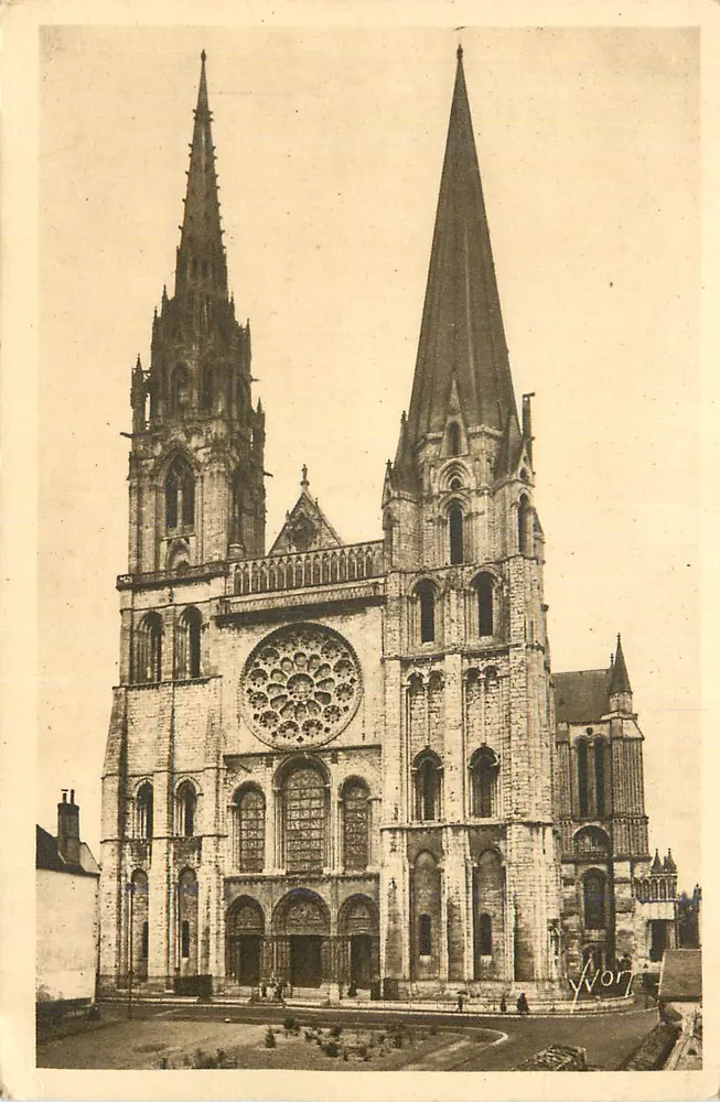 Kathedrale Notre-Dame de Coutances — Ansicht der Fassade — Verlag WORT - Vorderseite