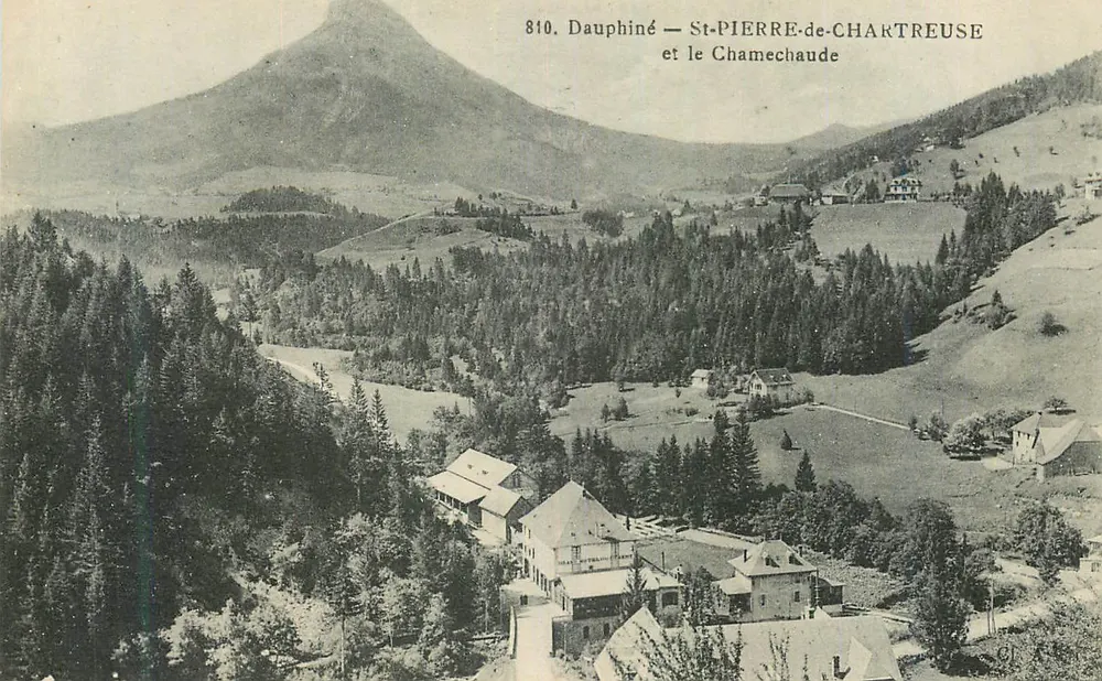 St-Pierre-de-Chartreuse e o Chamechaude — Dauphiné - Frente