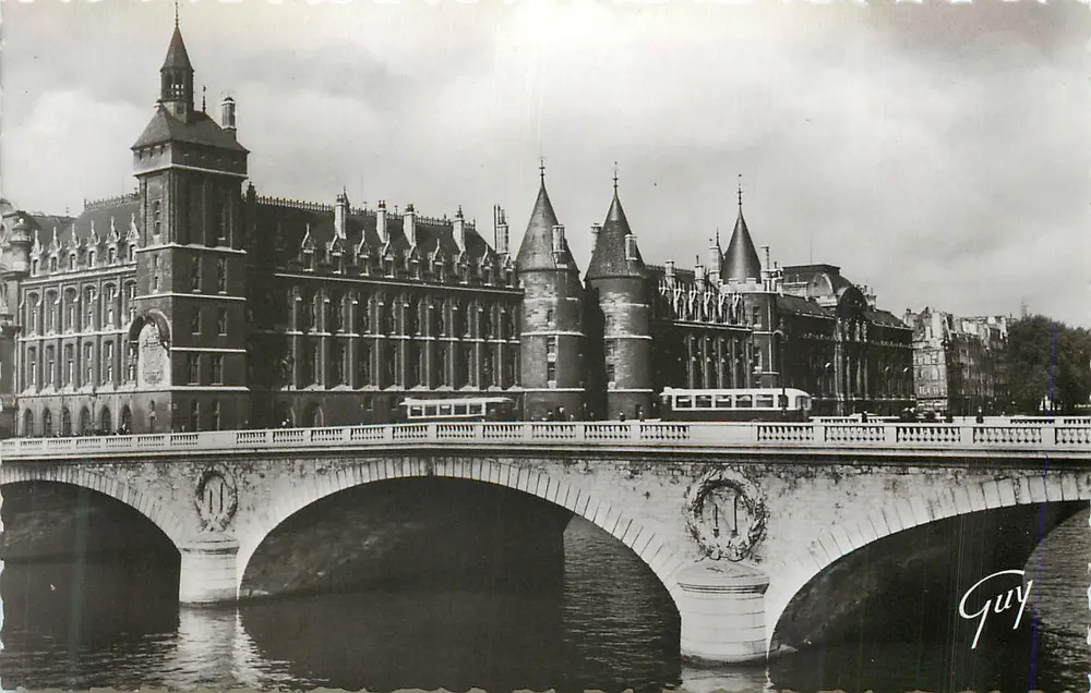 Pont de l'Alma — Ansicht mit den Türmen des Palais de Justice — Verlag Guy - Vorderseite