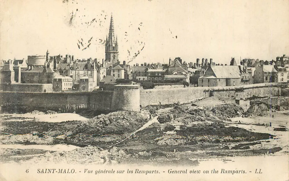 Saint-Malo — Allgemeiner Blick auf die Befestigungsanlagen — LL - Vorderseite