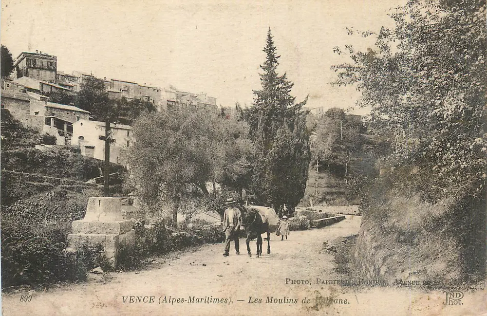 VENCE (Alpes-Maritimes) — Les Moulins de Fabrâne — Foto, Papeterie Pompar, Avenue de Fabrâne - Frente