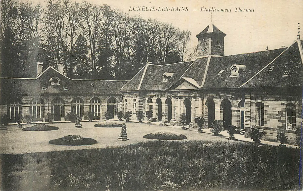 LUXEUIL-LES-BAINS — Estabelecimento Termal - Frente