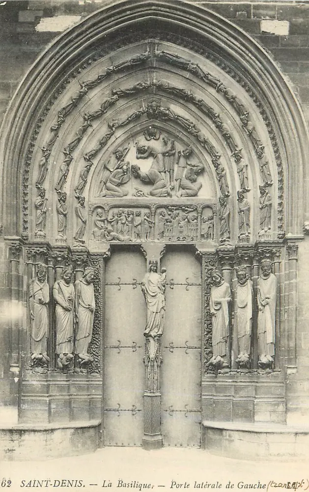 Saint-Denis — A Basílica — Porta lateral esquerda - Frente