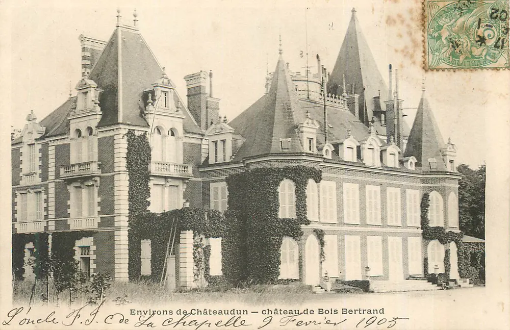 Em torno de Châteaudun — castelo de Bois Bertrand — editor e número de série ilegíveis - Frente