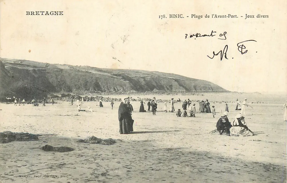 Binic - Strand des Avant-Port - verschiedene Spiele — Marceli, Fotoverlag, Binic - Vorderseite