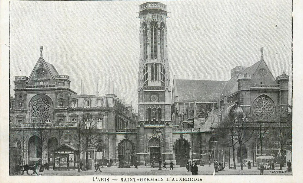 Paris — Saint-Germain-l'Auxerrois — vista da fachada e da torre - Frente