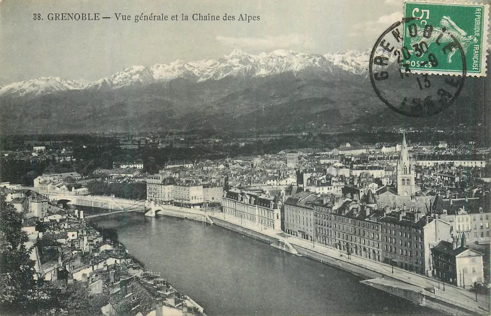 Grenoble — Allgemeiner Blick und die Alpenkette — Verlag nicht sichtbar, Seriennummer 38 - Vorderseite