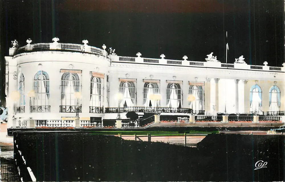 Palast der Ausstellung — Nacht — Cap - Vorderseite