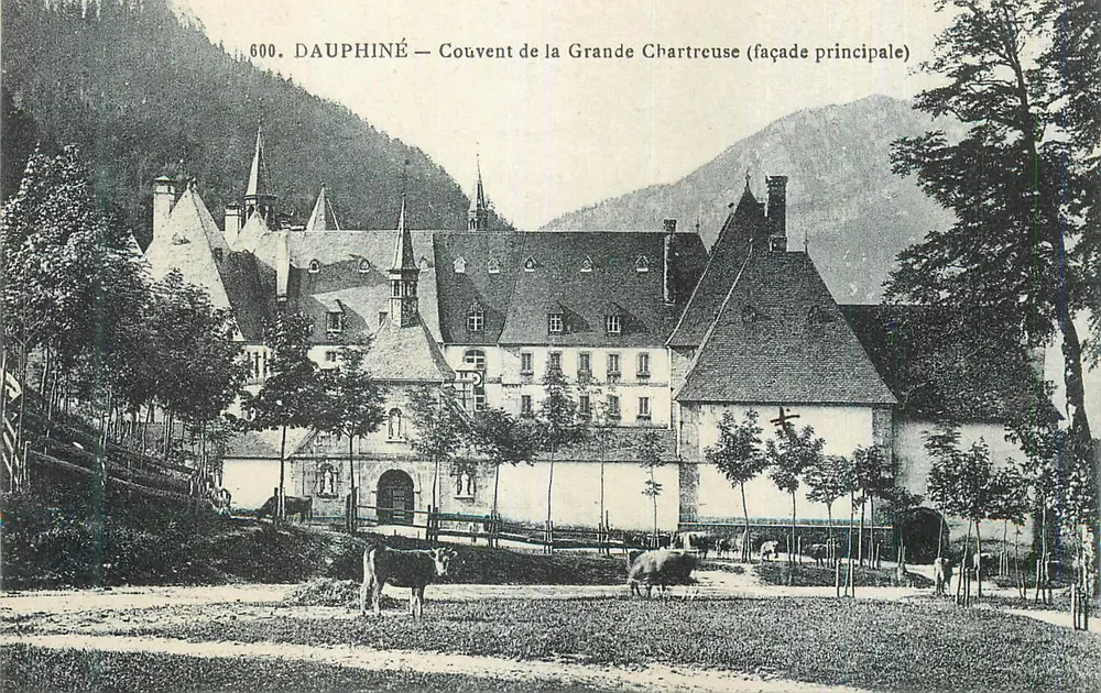 Dauphiné — Mosteiro da Grande Chartreuse (fachada principal) - Frente