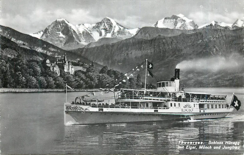 Thunersee. Schloss Hünegg mit Eiger, Mönch und Jungfrau — Blumlisalf - Vorderseite