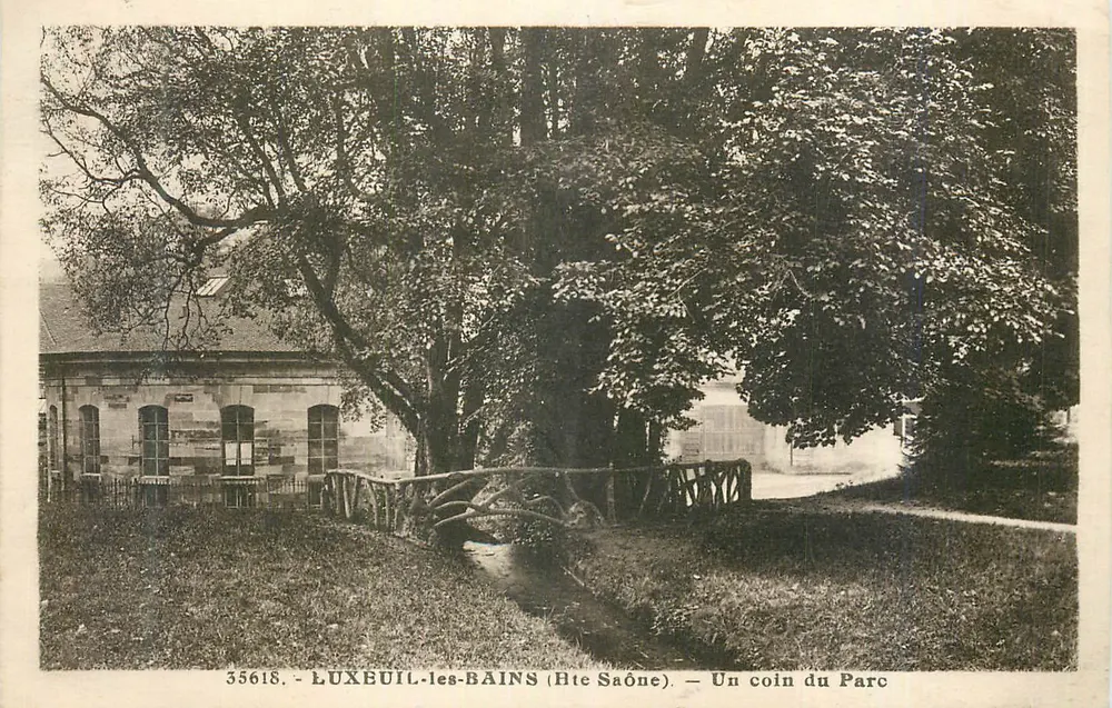 LUXEUIL-les-BAINS (Hte Saône) — Un coin du Parc - Recto