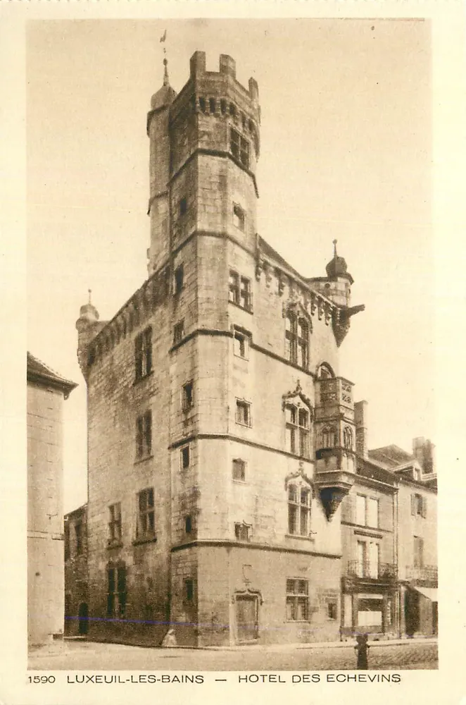 LUXEUIL-LES-BAINS — HOTEL DOS MUNICIPAL — editor 1590 - Frente