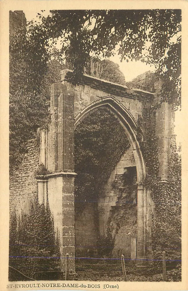 St-Evroult-Notre-Dame-du-Bois (Orne) — ruínas de um edifício religioso — editor não identificado - Frente