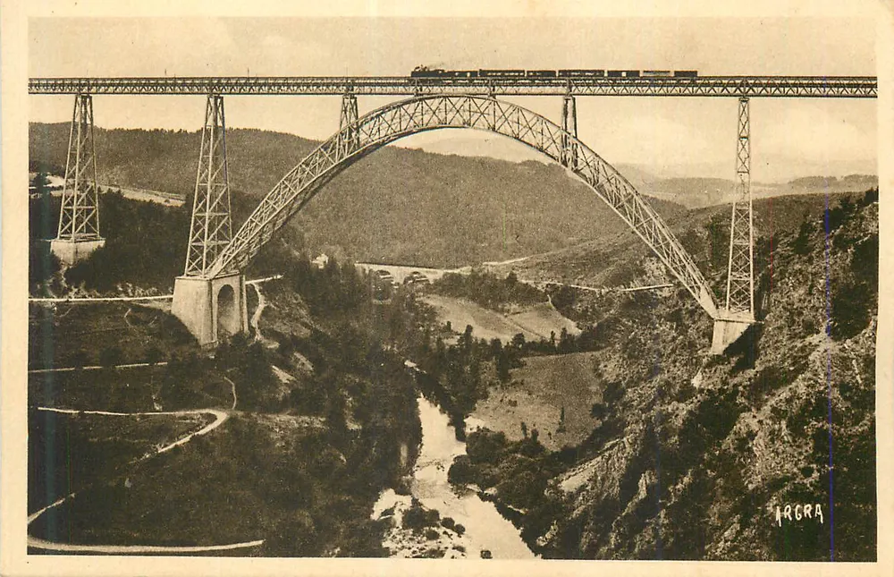 Viadukt von Millau — Panoramablick — Verlag AGRRA, Seriennummer nicht lesbar - Vorderseite
