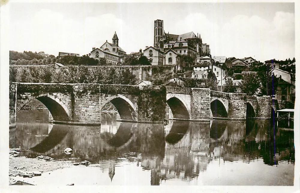 Ponte de Pierre sobre a Garonne — Cidade de Cahors — Editor não identificado - Frente