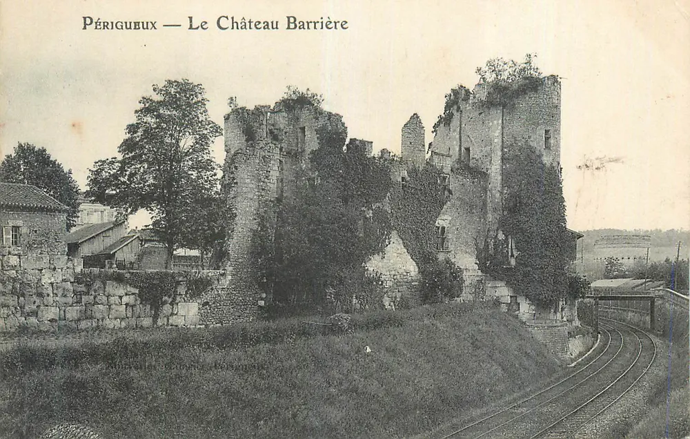 Périgueux — O Castelo Barrière — Editor não identificado - Frente