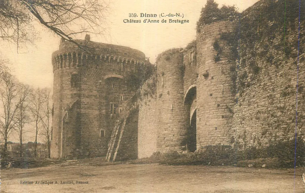 Castelo de Ana da Bretanha — Dinan (C.-du-N.) — Edição Artística A. Lamiré, Rennes - Frente