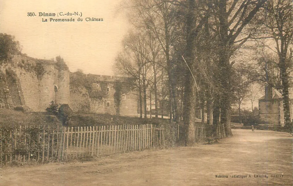 Dinan (C.-du-N.) — A Promenade do Castelo — Edição Artística A. Lamiré, Rennes - Frente