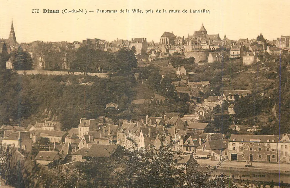 Dinan (C.-du-N.) — Panorama der Stadt, aufgenommen von der Lanvallay Straße — Verleger A. Lamure, Rennes - Vorderseite