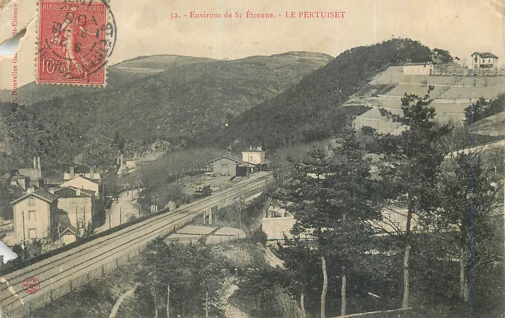 Le Pertuiset — Umgebung von St Étienne — Verlag St-Etienne Ga. - Vorderseite