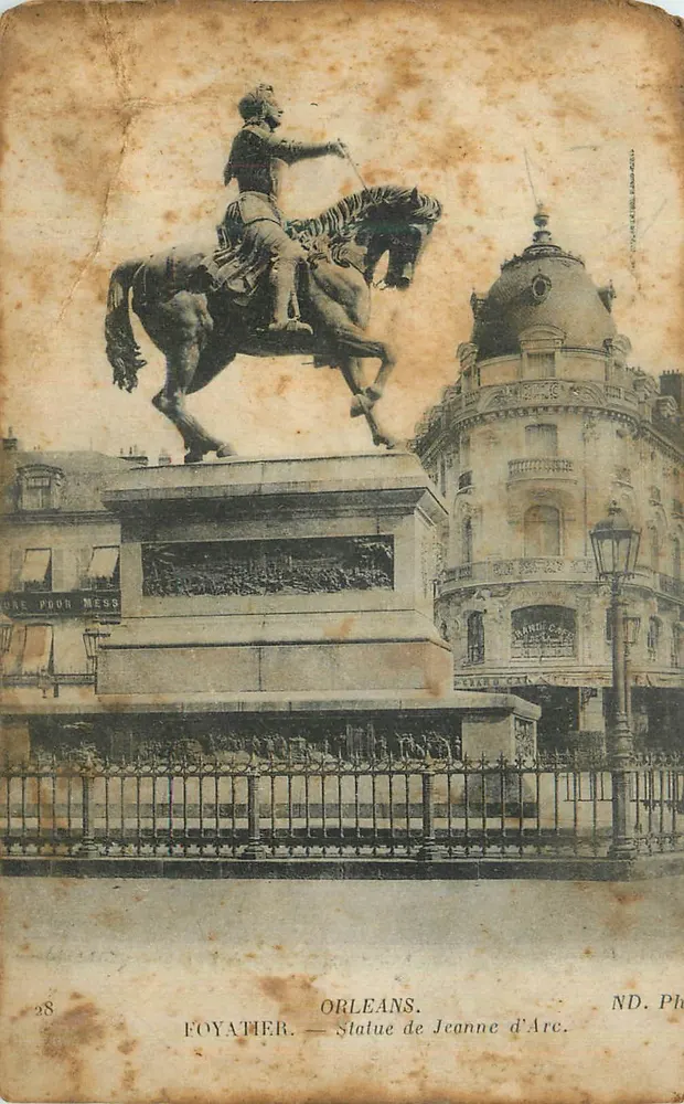 Orléans — Statue der Jeanne d'Arc — Foyatier - Vorderseite