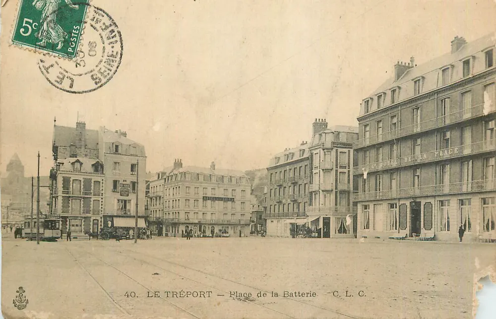 Le Tréport — Place de la Batterie — C. L. C. - Frente