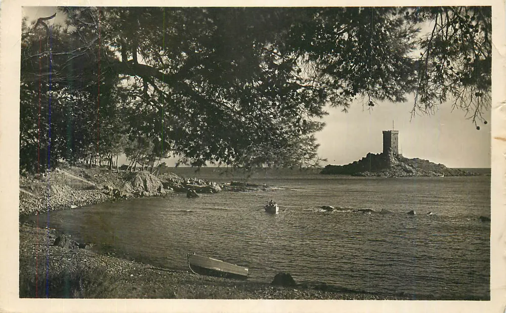 Torre da Garoupe — vista da costa — editor não identificado - Frente