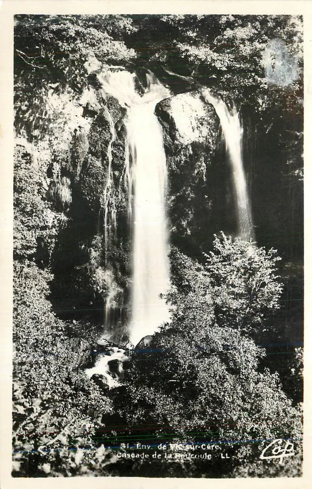 Cascata de La Beaucoule — Env. de Vicq-sur-Cère — LL - Frente