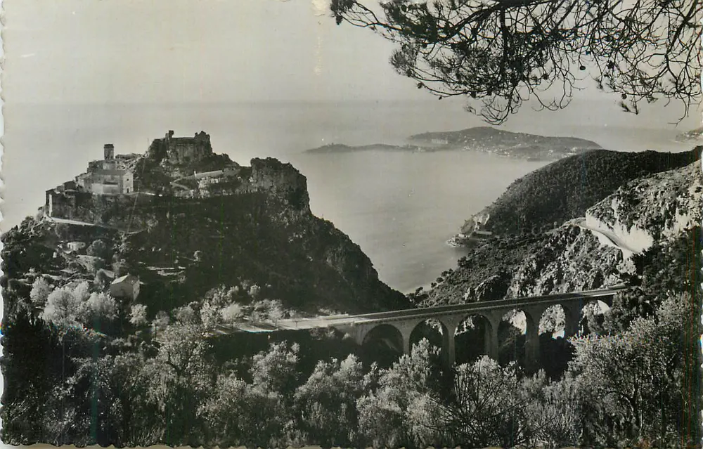 Schloss Sainte-Marguerite — Panoramablick — unbekannter Verlag - Vorderseite